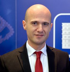 Dejan Karavelić