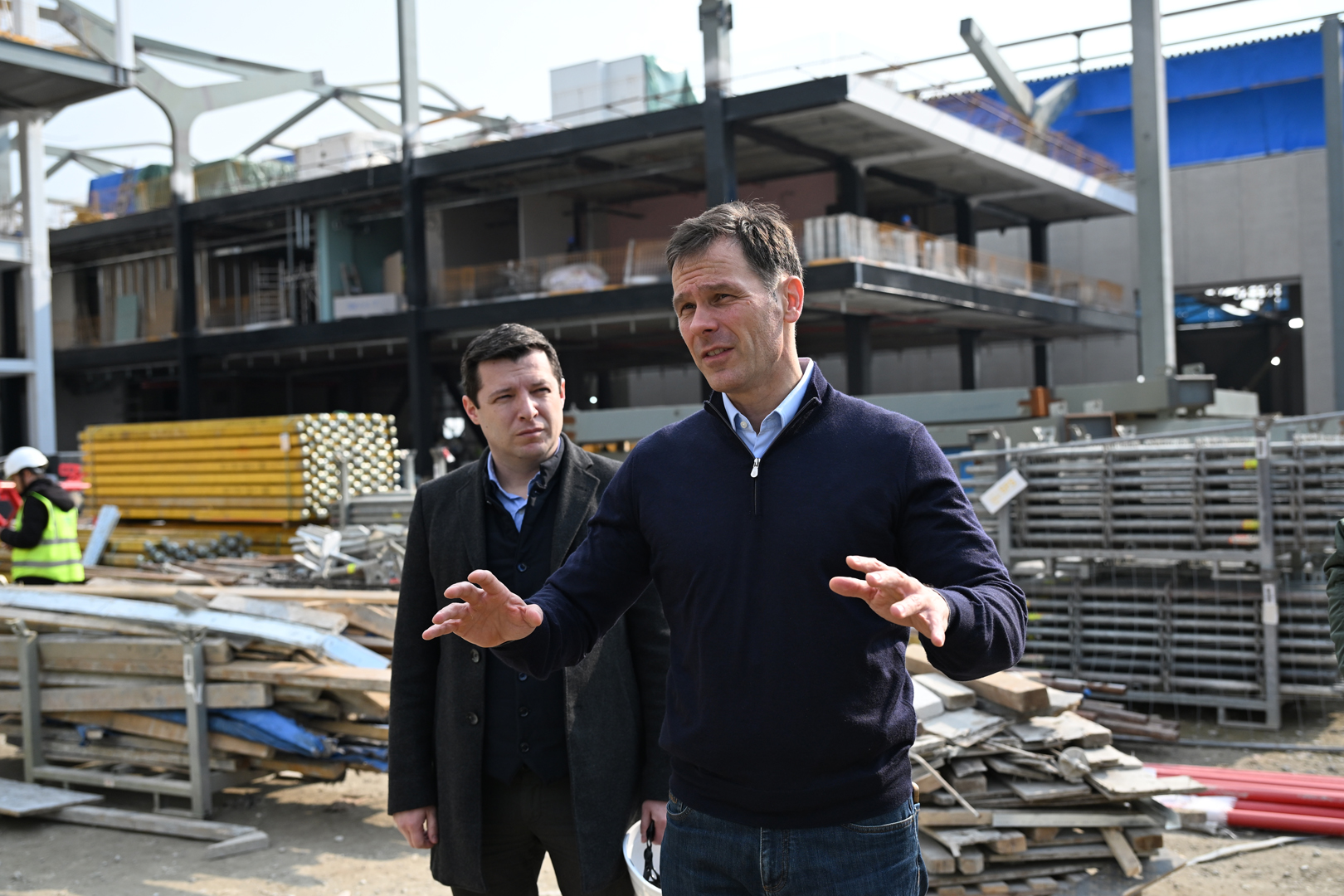 Siniša Mali obišao radove na izgradnji Nacionalnog paviljona Srbije