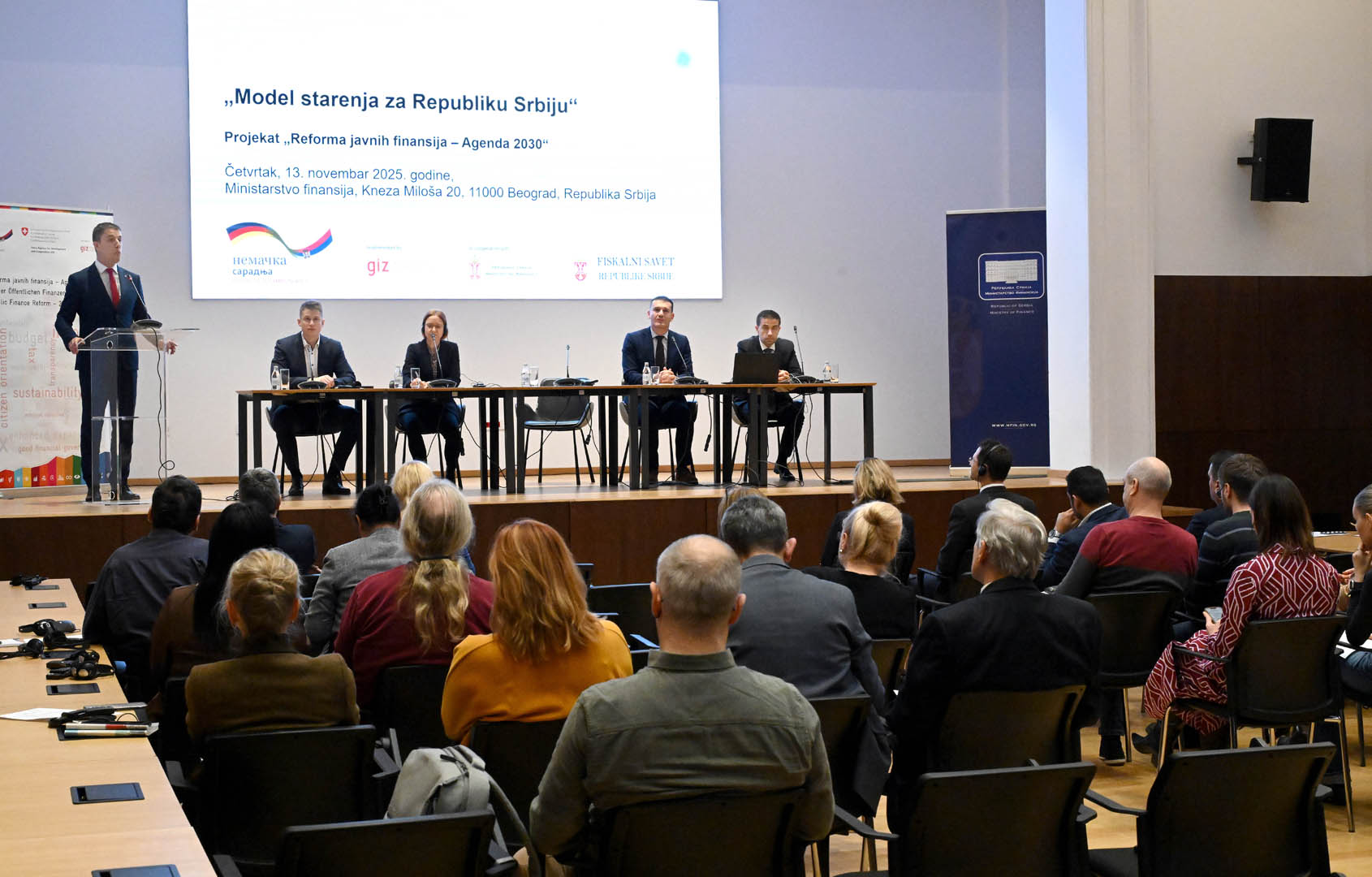 Ministarstvo finansija: Predstavljen održiv model starenja u Republici Srbiji do 2070. godine