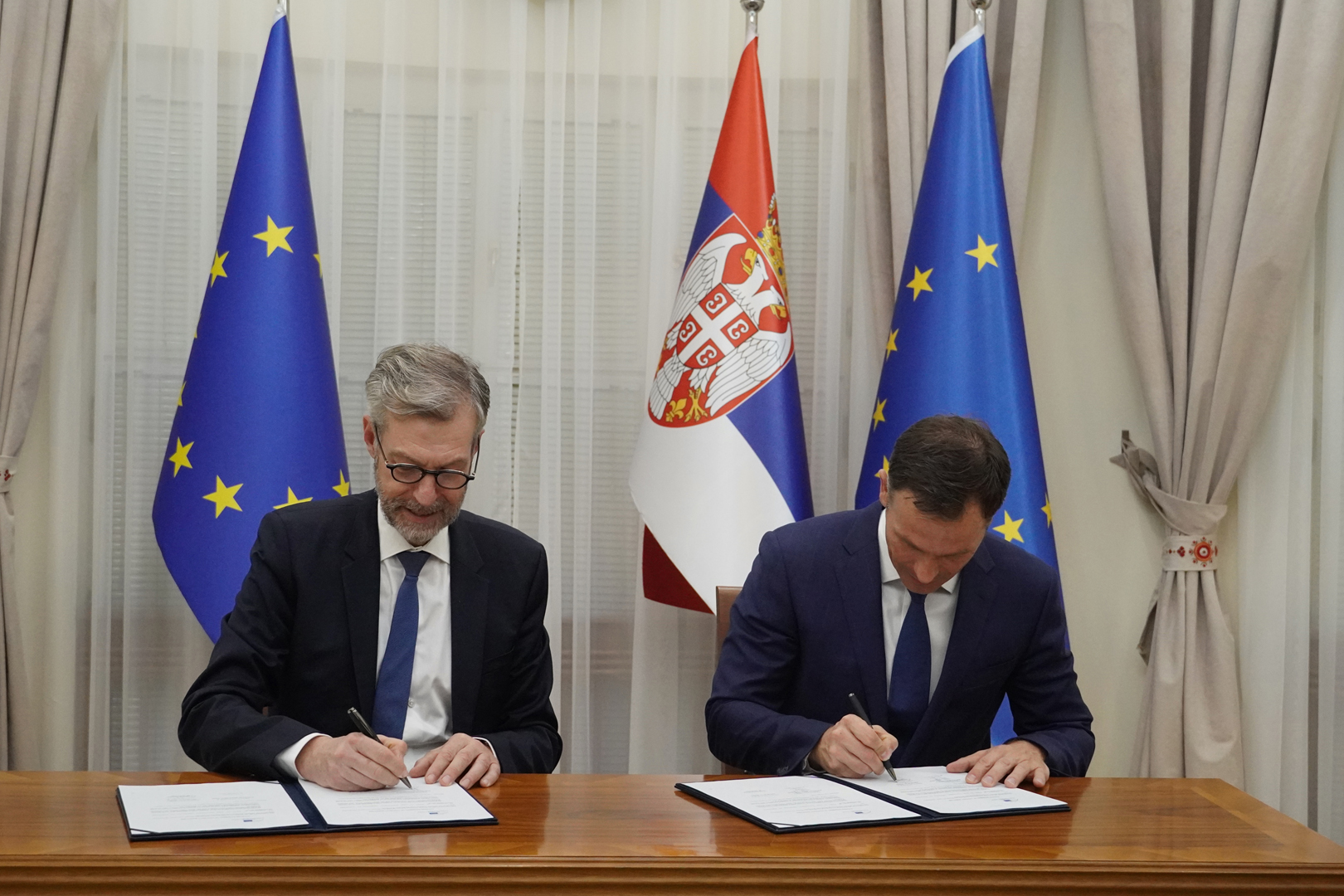 Siniša Mali: Nastavljamo ulaganja u četiri velika klinička centra u Srbiji