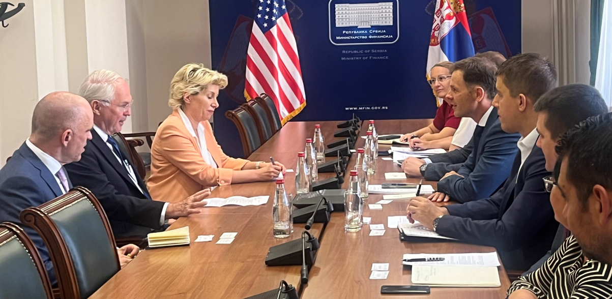 Mali i Hil razgovarali o ekonomskim temama u Srbiji
